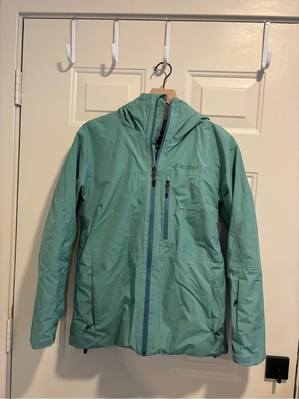 marmot insulated waterproof snowboarding jacket